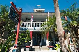 Hemingway House Bed And Breakfast (Adults Only)