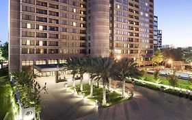Doubletree By Hilton Hotel & Suites Houston By The Galleria Exterior photo