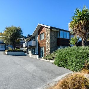 Queenstown Motel Apartments (Adults Only) Exterior photo
