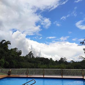 Park Golf Hostel Ipelandia Foz do Iguacu Exterior photo