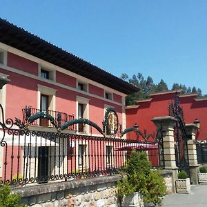 Maison d'hôtes Posada Santa Eulalia à Villanueva de la Peña Exterior photo