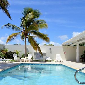 Yoyita Suites Aruba Villa Palm Beach Exterior photo