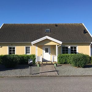 Anettes Bed & Breakfast Falster Bed and Breakfast Eskilstrup  Exterior photo