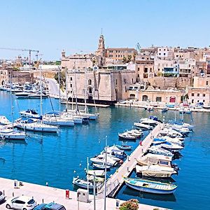 Vittoriosa' Seafront 2 Bed Highly Furnished Apartment Exterior photo