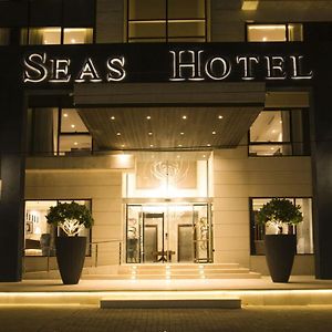 Seas Hotel عمان Exterior photo