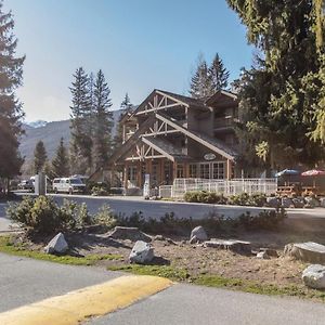 Riverside Resort Whistler Exterior photo