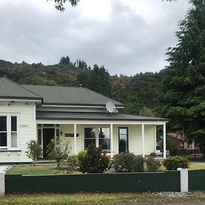 The Old Vicarage Reefton Exterior photo