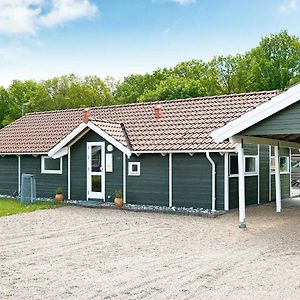 8 Person Holiday Home In Juelsminde Sonderby (Midtjylland) Room photo