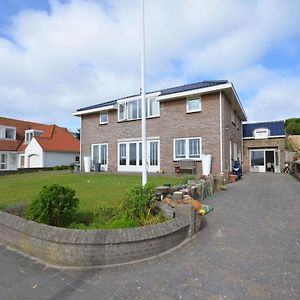Anne'S Huisje With Private Parking Zandvoort Exterior photo
