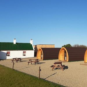 Hotel Geraghtys Farmyard Pods Belmullet Exterior photo