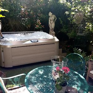 La Maison Du Phare De Honfleur Chambre D Hotes B&B -Jacuzzi - Shabby Chic Exterior photo