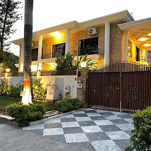 Infinity Villa Islamabad Exterior photo