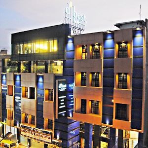 D'Best Hotel Pasar Baru Bandung Exterior photo