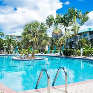 Beach Living At Plantation Village Blgs George Town Exterior photo