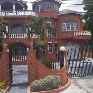 Cazwin Villas Montego Bay Exterior photo