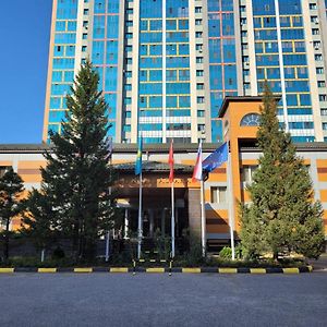 Comfort Hotel Astana Exterior photo