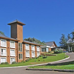 Howard Johnson Hotel&Spa Villa General Belgrano Exterior photo
