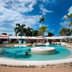 Mission Beach Resort Exterior photo