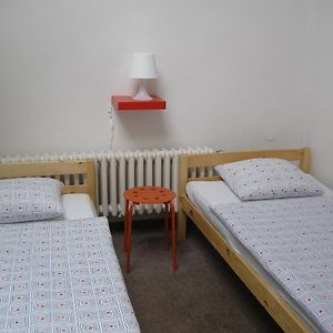 Hostel Praha Ladvi Room photo