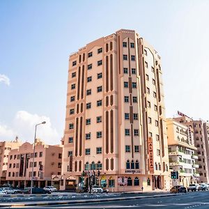 Al Misrea Tower Manama Exterior photo