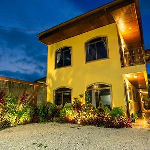 Sol Y Luna Apartments La Fortuna Exterior photo