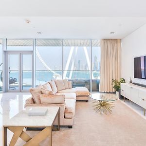 Luxury 2 Bedroom Beachfront Apt W Stunning Sea View Dubai Exterior photo