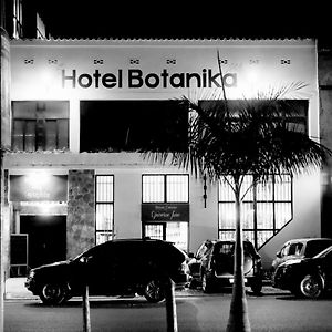 Botanika Hotel Buyumbura Exterior photo