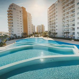 Caesar Resort & Spa Brand New Apartments Sea View In Long Beach Iskele Agios Georgios  Exterior photo