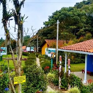 Hospedaje Santaelena -chalets de montaña- Santa Elena  Exterior photo