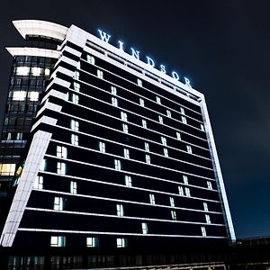 Windsor Hotel & Convention Center Istanbul Exterior photo