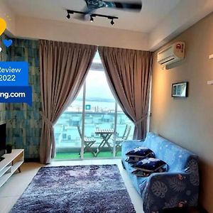 Experience The Coast - Hostahome Suites At Paragon Residence Near Downtown Johor Bahru Exterior photo