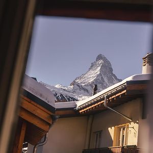 Guesthouse By The Rex Zermatt Exterior photo