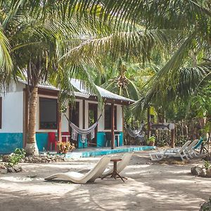 Isla Grande Eco-Hostal Villa Exterior photo