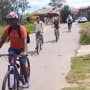 Hostel Authentic Bicycle Tours And Backpackers Soweto Exterior photo