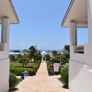 Varadero Zanzibar Hotel Кендва Exterior photo