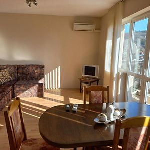 Apartment "Sunny Dream" Balchik Exterior photo