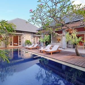 The Wolas Villas Seminyak (Bali) Exterior photo