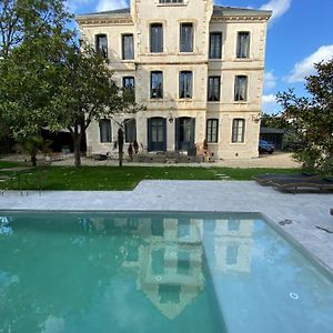 Demeure Saint Louis, cité 10mn à pieds, piscine chauffée, Clim AC, Parking privé Carcassonne Exterior photo