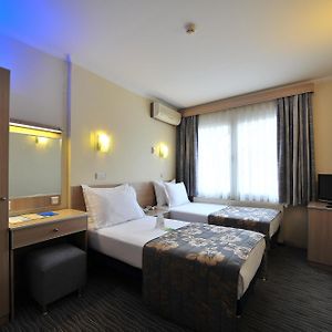 Hotel Olimpiyat Istanboel Room photo