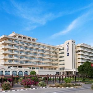 Radisson Blu Hotel&Resort, al-Ain Exterior photo