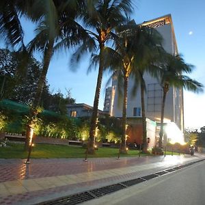 Empyrean Dhaka City Centre Exterior photo
