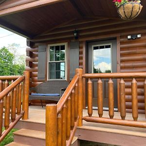 Lincoln Log Cabins Exterior photo
