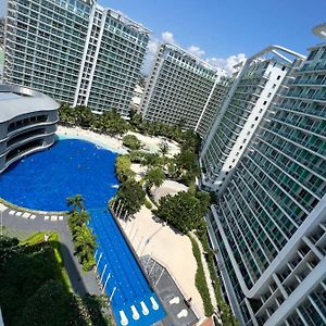 Azure Urban Resort Residence R&C - Paranaque Manila Exterior photo