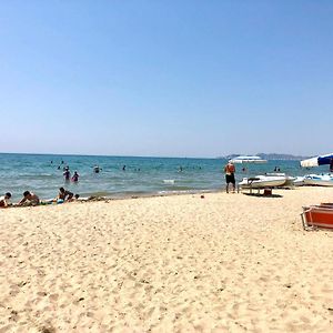 Beach Apartments Durrës Exterior photo