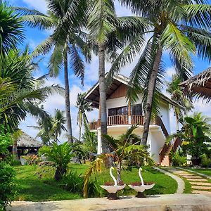 Palmera Palma Top Floor Hotel Moalboal Exterior photo