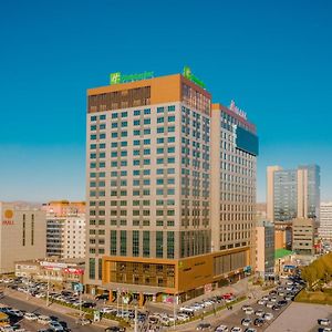 Holiday Inn Ulaanbaatar, An Ihg Hotel Exterior photo