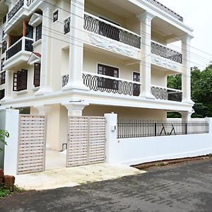 Visao Aparthotel Goa Velha Exterior photo