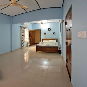 Nalluran Illam - Family Room Jaffna Exterior photo