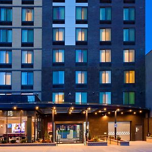 Fairfield Inn & Suites By Marriott New York Queens/Queensboro Bridge Exterior photo