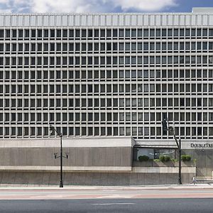 Doubletree By Hilton Newark Penn Station, Nj Hotel Exterior photo